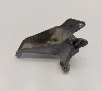 Mini One - Cooper R50 - 53 Gearbox mounting bracket 6756221