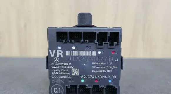 Mercedes-Benz SLK R172 Door control unit/module 2129004718 A2129004718