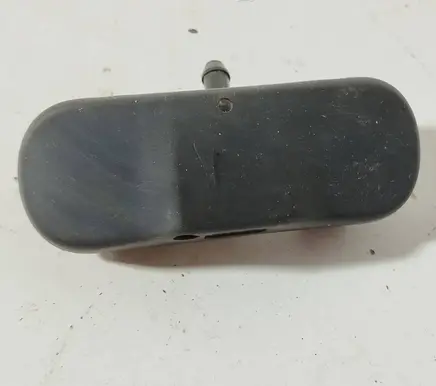Windshield washer spray nozzle