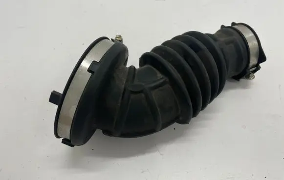 Opel Insignia B Intercooler hose/pipe 84120196