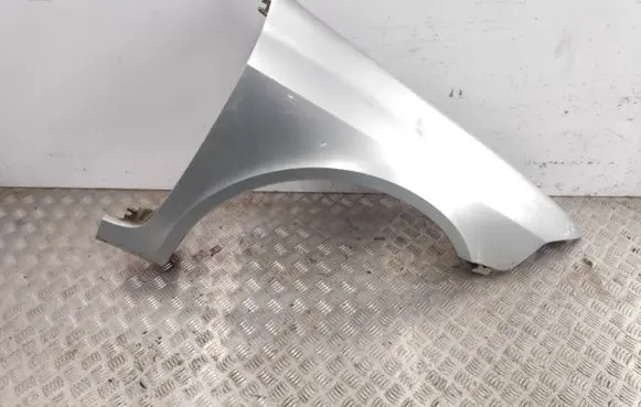 Renault Laguna II Fender 7700417589