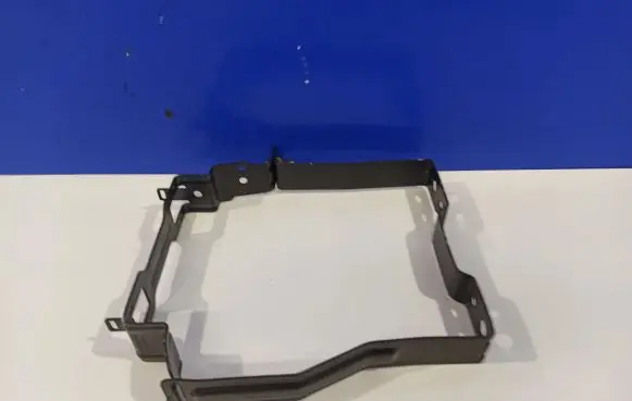 Volvo XC90 Battery bracket 31383049