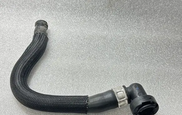 Volvo XC90 Engine coolant pipe/hose 30636934