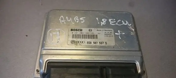 Audi A4 S4 B5 8D Engine control unit/module 8D0907557S 0261204182 0261204183