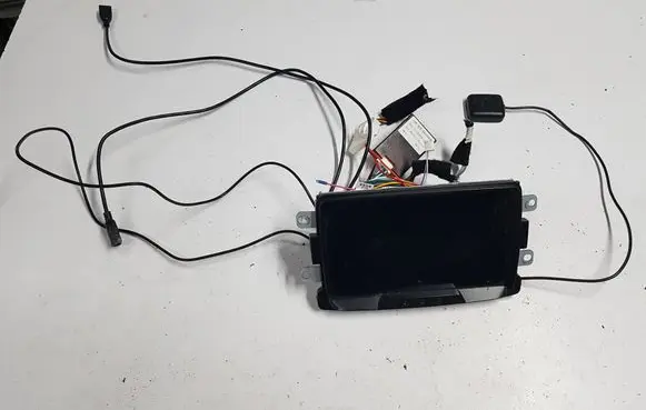 Dacia Dokker Radio/GPS head unit trim 