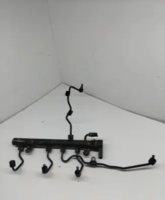 Chrysler 300 - 300C Fuel main line pipe