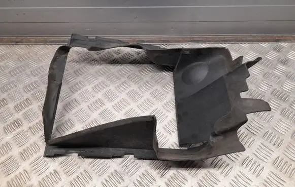 Audi Q7 4L Intercooler air channel guide 4L0117336F