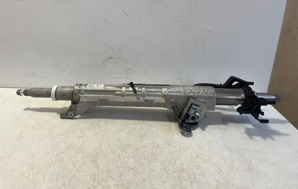 BMW i4 Steering wheel axle 6896187