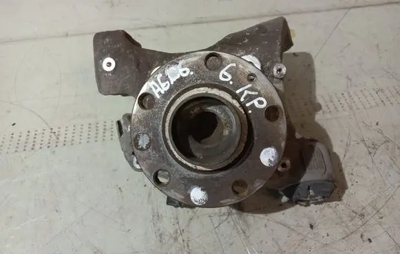 Audi A6 S6 C6 4F Rear wheel hub 4F0505433E