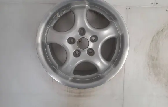 Audi A4 S4 B5 8D R15 alloy rim C725535
