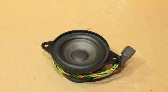 BMW X5 E53 Panel speaker 8379375