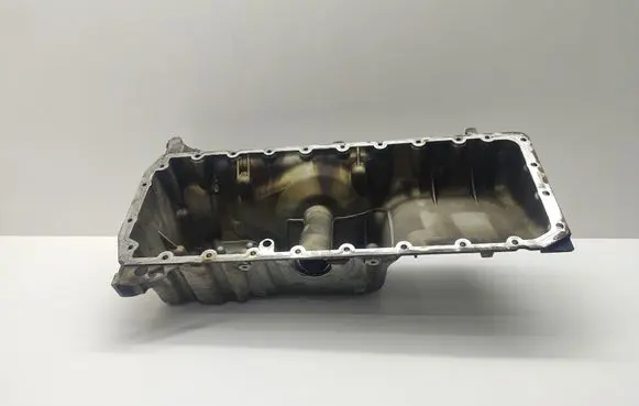 BMW 5 E60 E61 Oil sump 7793070 779307007 11137793070