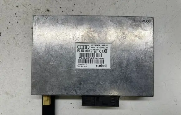 Audi A4 S4 B7 8E 8H Bluetooth control unit module 8P0862335D