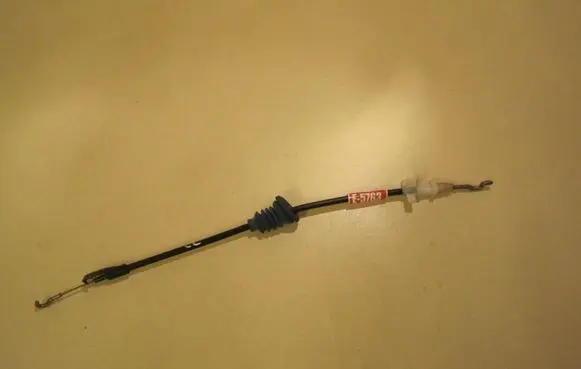 Volkswagen PASSAT CC Rear door cable line 3C8839085B