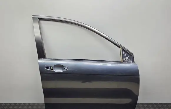 Honda CR-V Front door