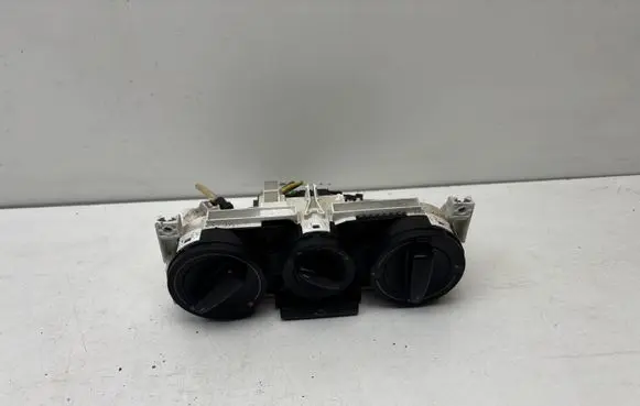 Volkswagen Golf IV Climate control unit 1J0819045F