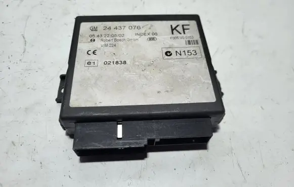 Opel Zafira A Comfort/convenience module 24437076
