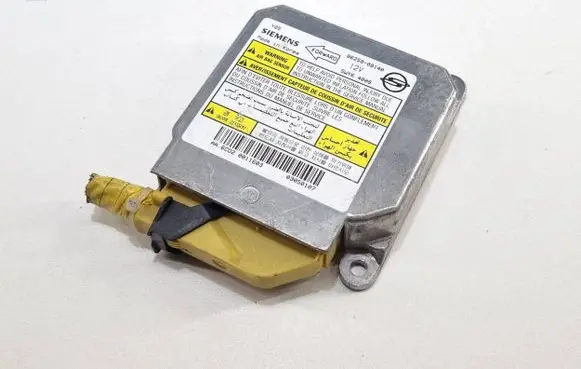 SsangYong Rexton Airbag control unit/module 8625008140