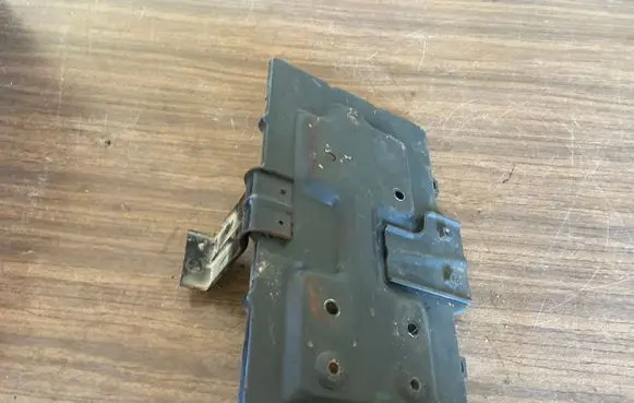 KIA Sorento Battery tray 