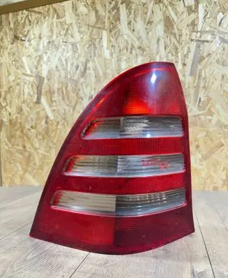 Mercedes-Benz C W203 Rear/tail lights