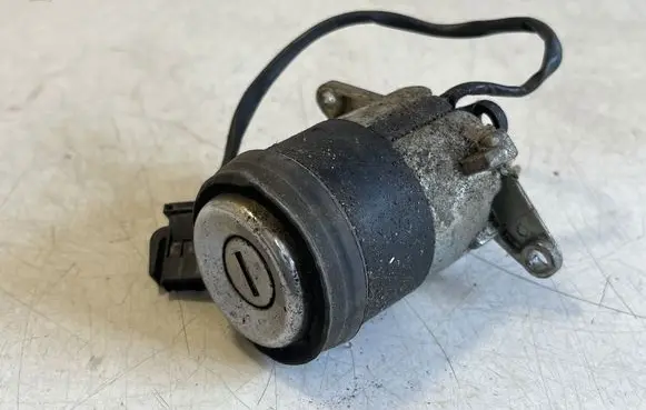 Audi 80 90 B3 Tailgate exterior lock