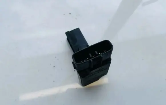 Toyota Avensis Verso Mass air flow meter 2220427010 22204-27010