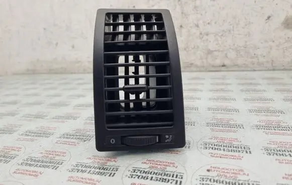 Volkswagen Polo IV 9N3 Dashboard side air vent grill/cover trim 6Q0819704