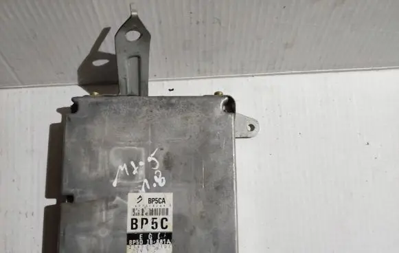 Mazda 323 F Engine control unit/module BP5D18881A