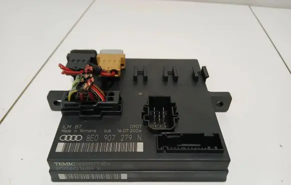 Audi A4 S4 B7 8E 8H Comfort/convenience module 8E0907279N 00009773C4 B5S6G16BFX