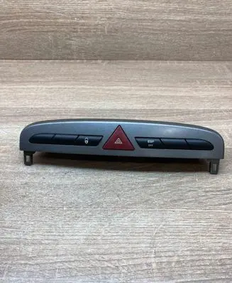 Peugeot 308 Hazard light switch 9659215177