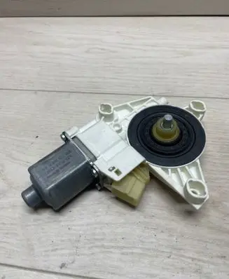 Mercedes-Benz R W251 Rear door window regulator motor A2518200208 0712 996149200