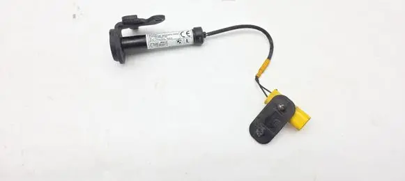 BMW 2 F22 F23 Bonnet Pedestrian Airbag Actuator 0589P1000095