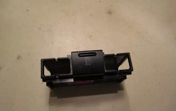 Fog light switch