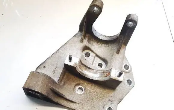 Land Rover Range Rover Evoque L538 Engine mounting bracket EJ324H473AD