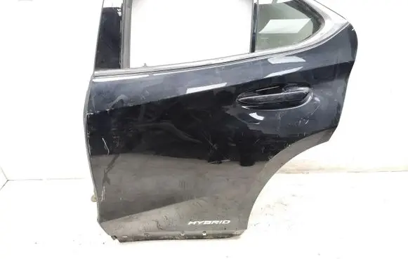 Lexus UX Rear door