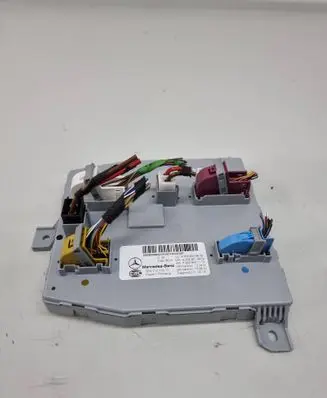 Mercedes-Benz C W205 Comfort/convenience module A2059006822 A2059013904 A2229021112