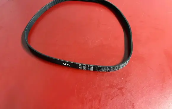 BMW X1 U11 Alternator belt 7952902 11287952902