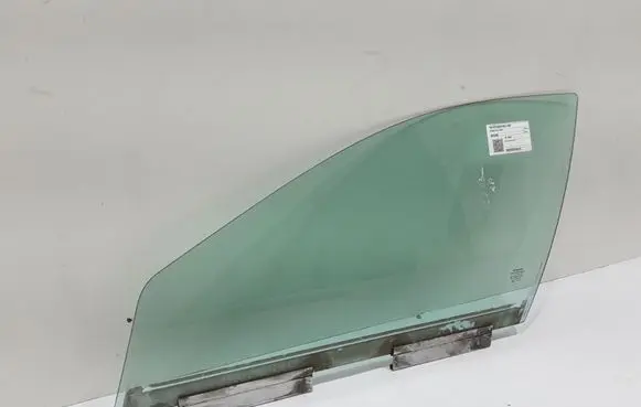 Volvo S60 Front door window glass four-door 30753468