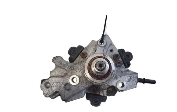 Hyundai i30 Fuel injection high pressure pump 28277574 331002A710