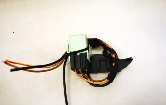 BMW 5 E39 Other relay 61368373700 61.36-8373700