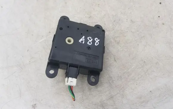 Nissan Primera Air flap motor/actuator 3C27030850 020424