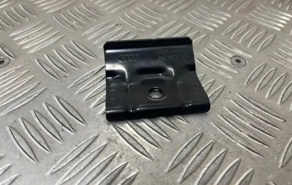 Battery bracket