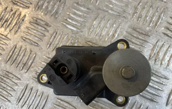 Mercedes-Benz A W169 Intake manifold valve actuator/motor A6401500294