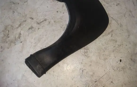 Volvo XC90 Air intake hose/pipe 30636844