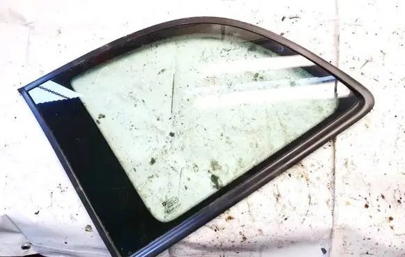 Opel Zafira A Rear side window