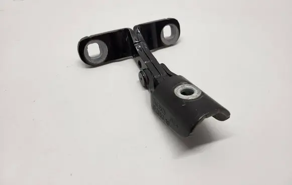 BMW X5 G05 Loading door lower hinge 7463529