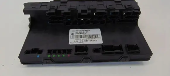 Mercedes-Benz E W211 SAM control unit 2115454301