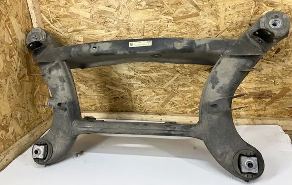 Mercedes-Benz C W205 Rear subframe 2055076302