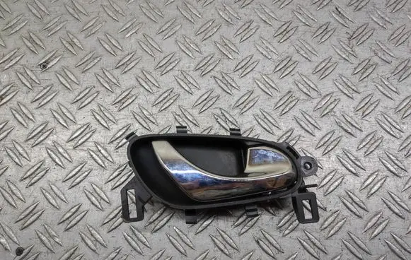 Nissan Qashqai Rear door interior handle 806704EA0 1234567890
