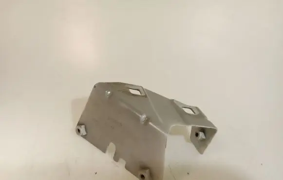 Renault Trafic III (X82) Fender mounting bracket 47903R